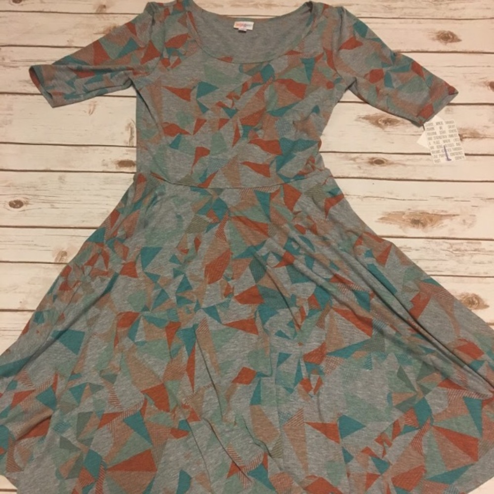LuLaRoe Large Nicole dress